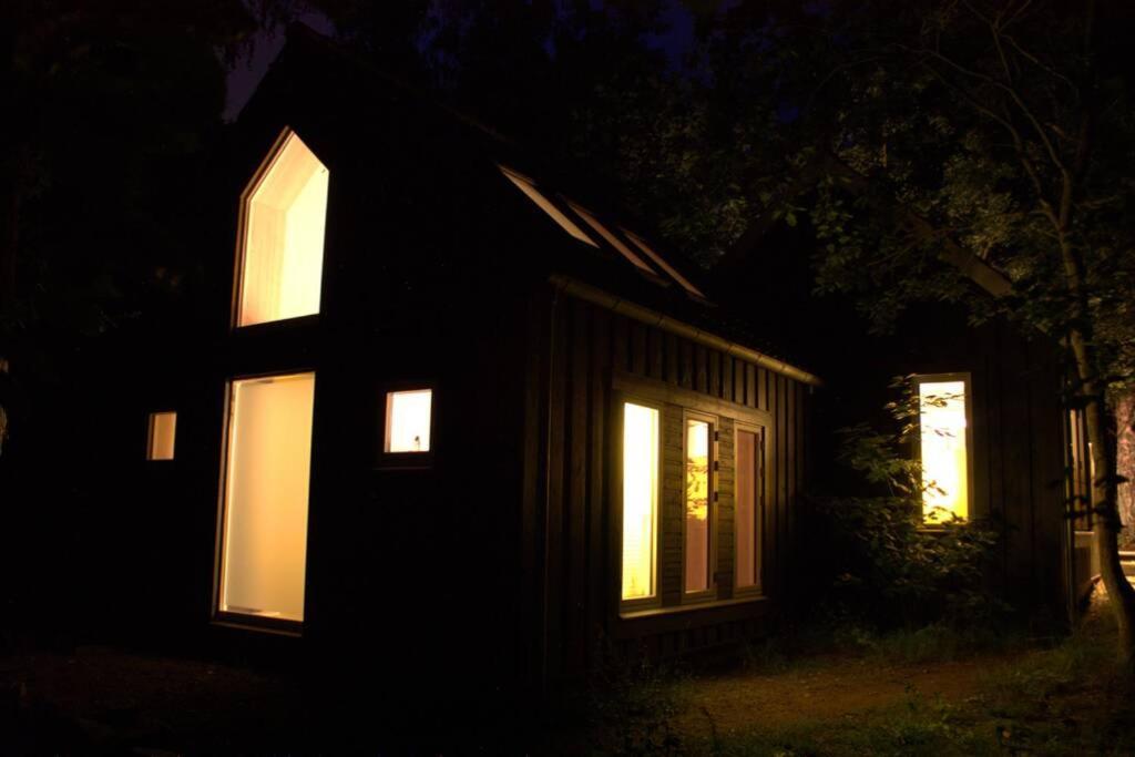 Oak Cottage Near Ronne & Beach エクステリア 写真